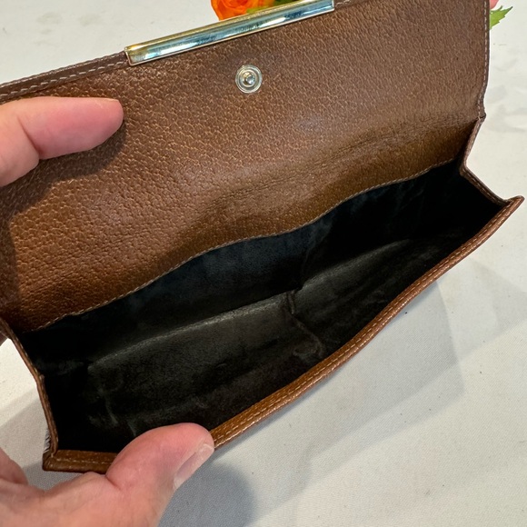 Authentic Gucci wallet - Picture 8 of 11